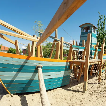 Aparthotel Beech 4*